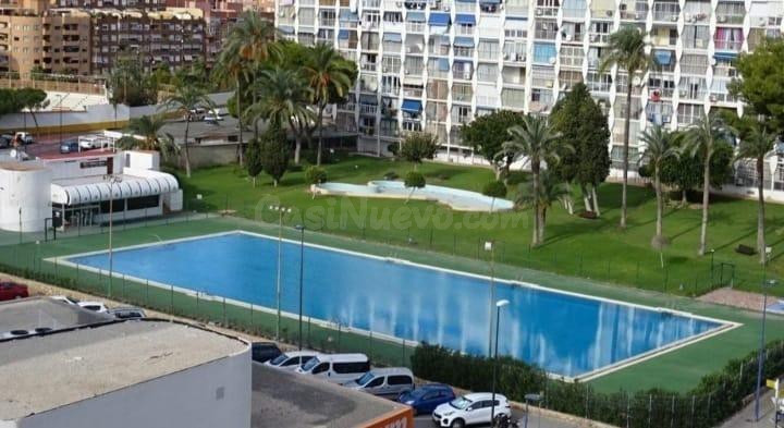 Estudio en Benidorm con Terraza y Piscina