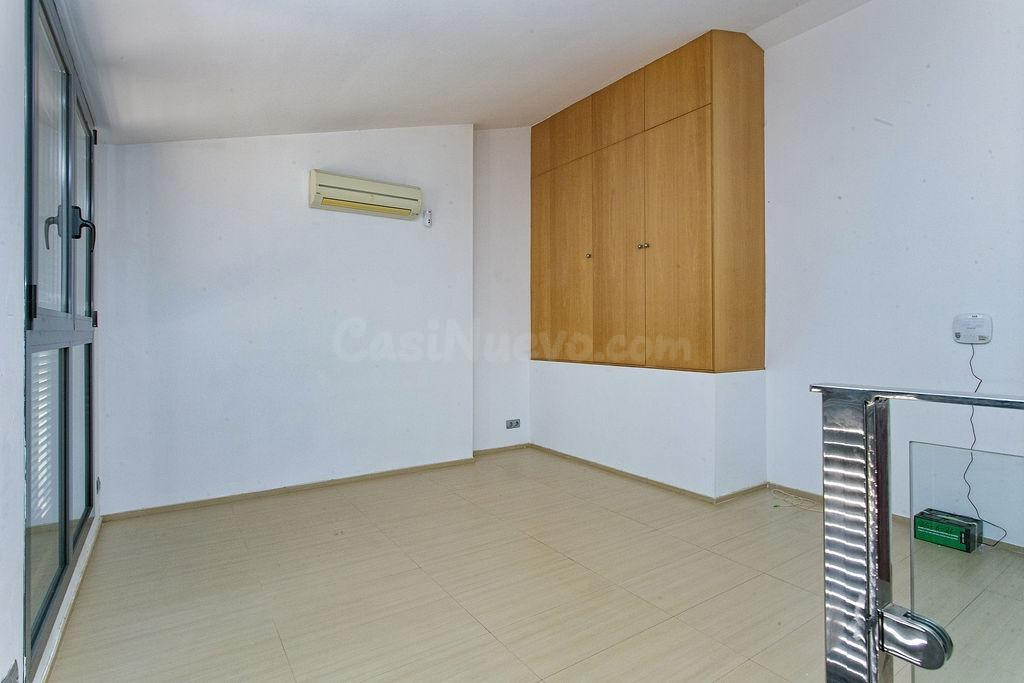 Piso de 3 dormitorios con garaje y trastero en Sant Pere de  - foto 4