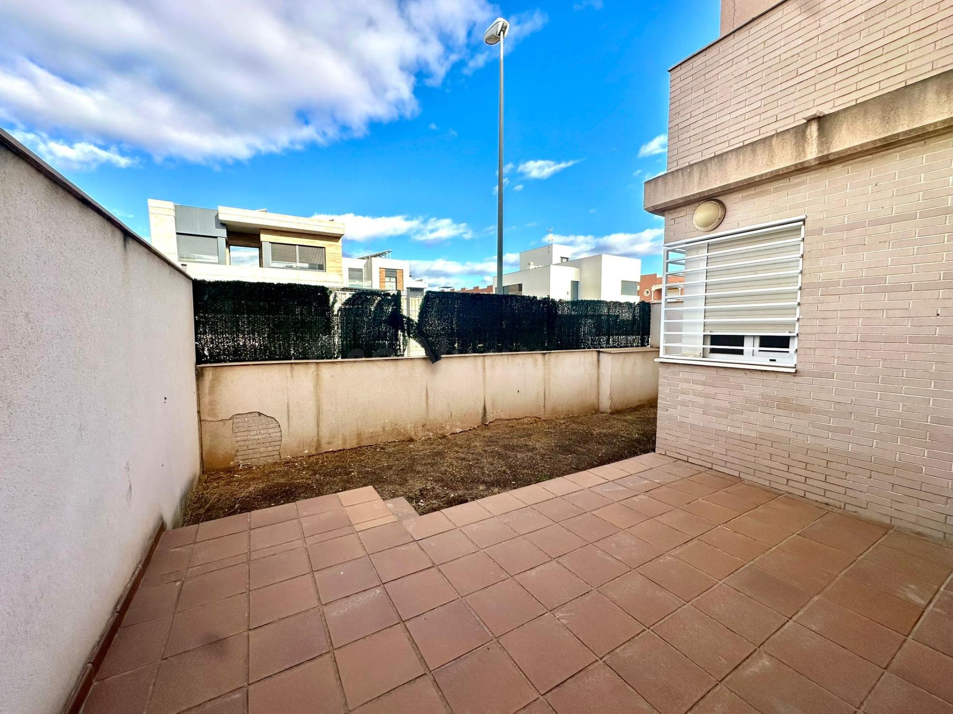 Tríplex 4 habitaciones 143m² en venta - Villablanca - foto 4