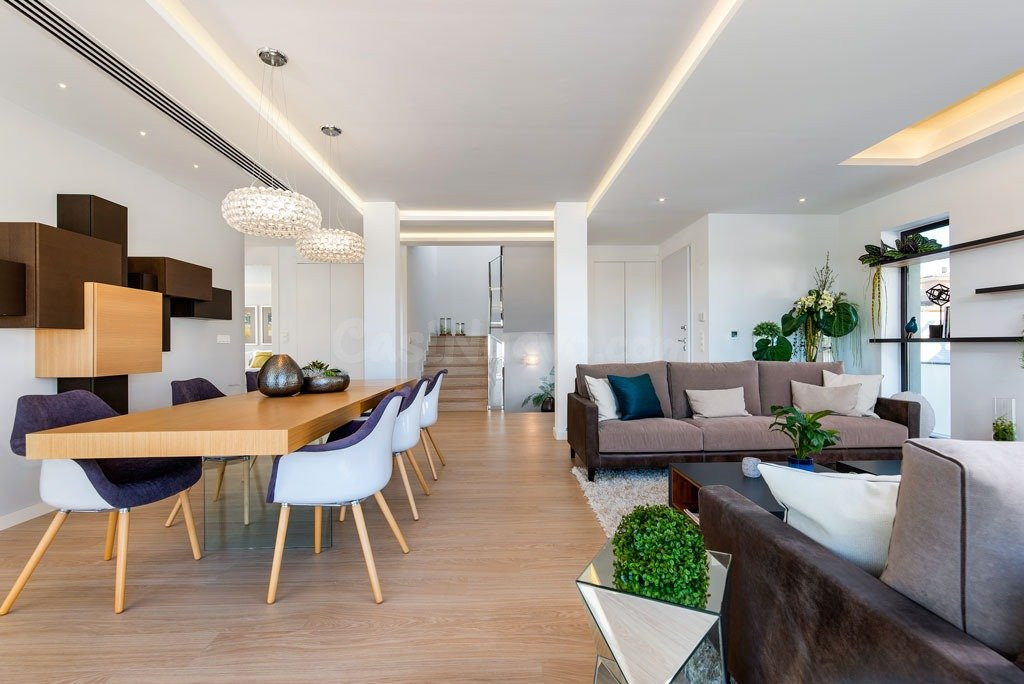 Obra Nueva Villa de Lujo de 3 Dormitorios y 3 Baños con pisc - foto 3