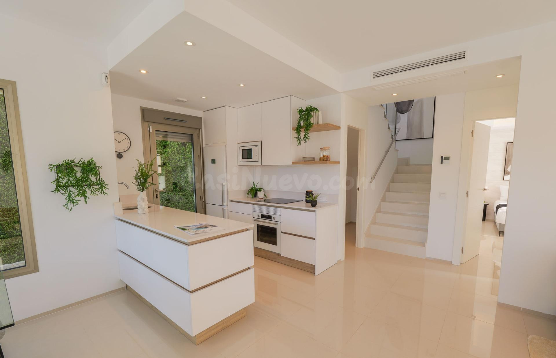 Obra Nueva Villa de lujo con 3 Dormitorios y 3 Baños con Pis - foto 3