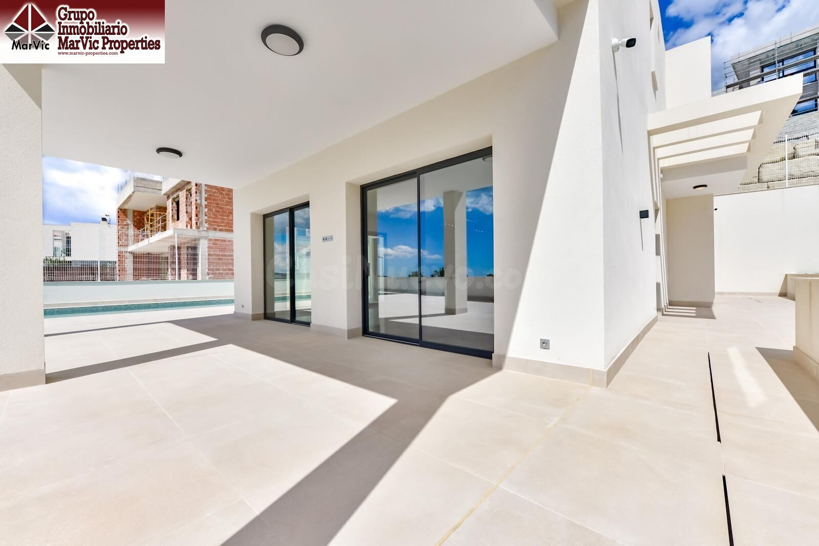 VILLA  MODERNA CON VISTAS AL MAR Y A LA MONTAÑA EN FINESTRAT - foto 5
