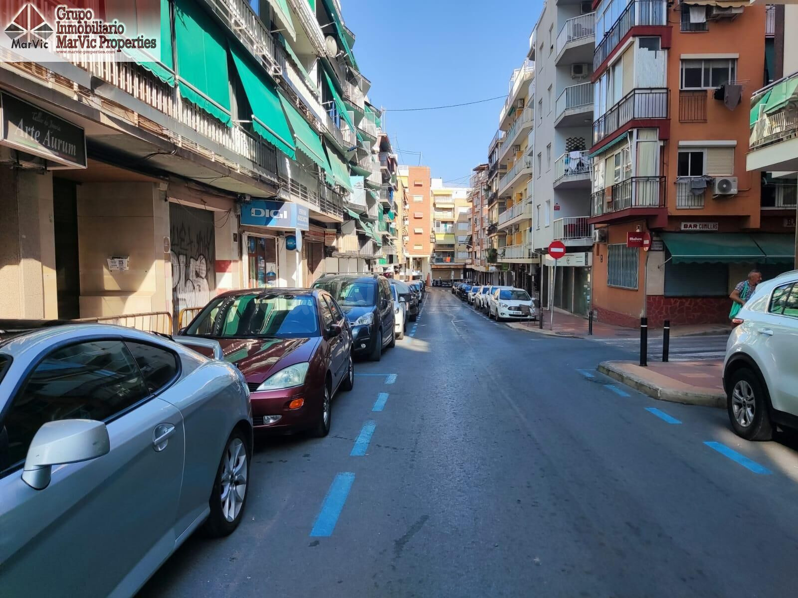 Oportunidad Única: Local Comercial en el Corazón de Benidorm - foto 2