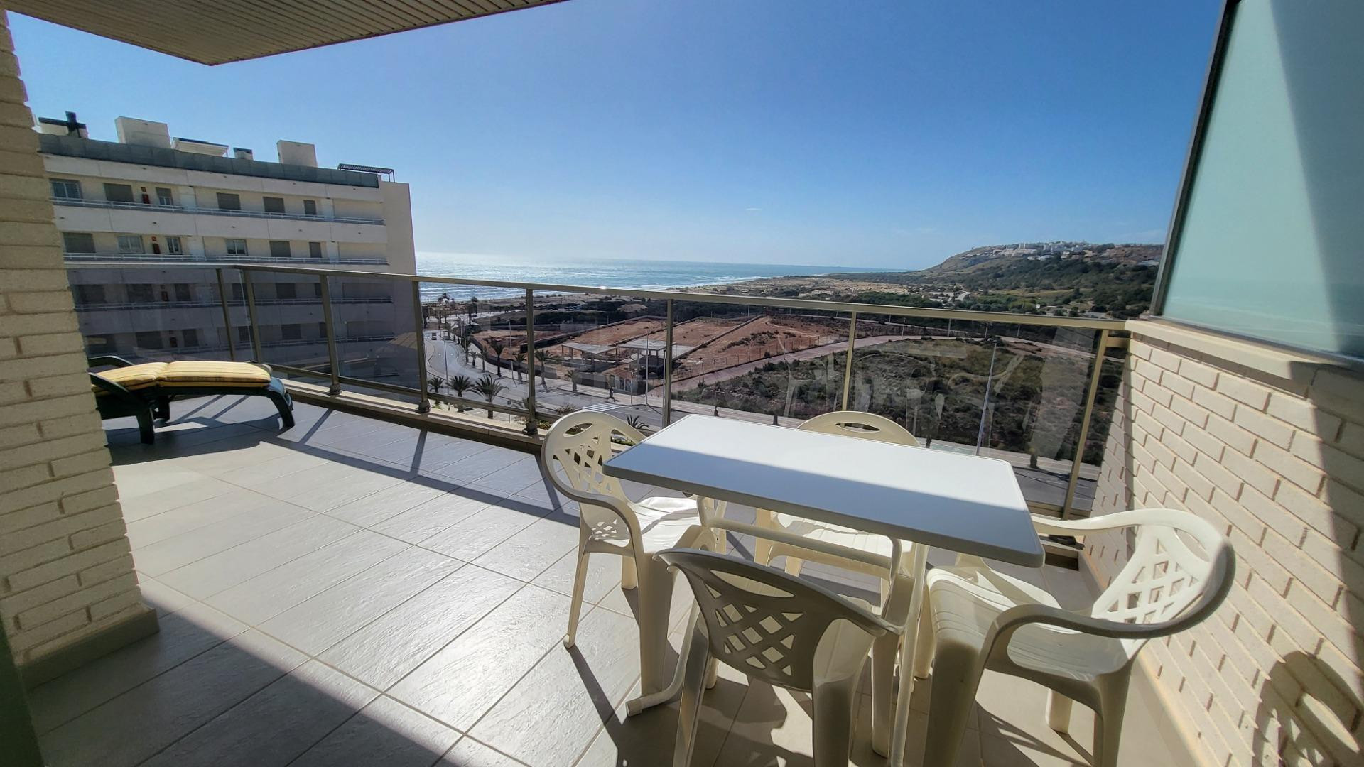 Apartamento 2 Dorm y 2 Baños con preciosas vistas al mar en  - foto 2