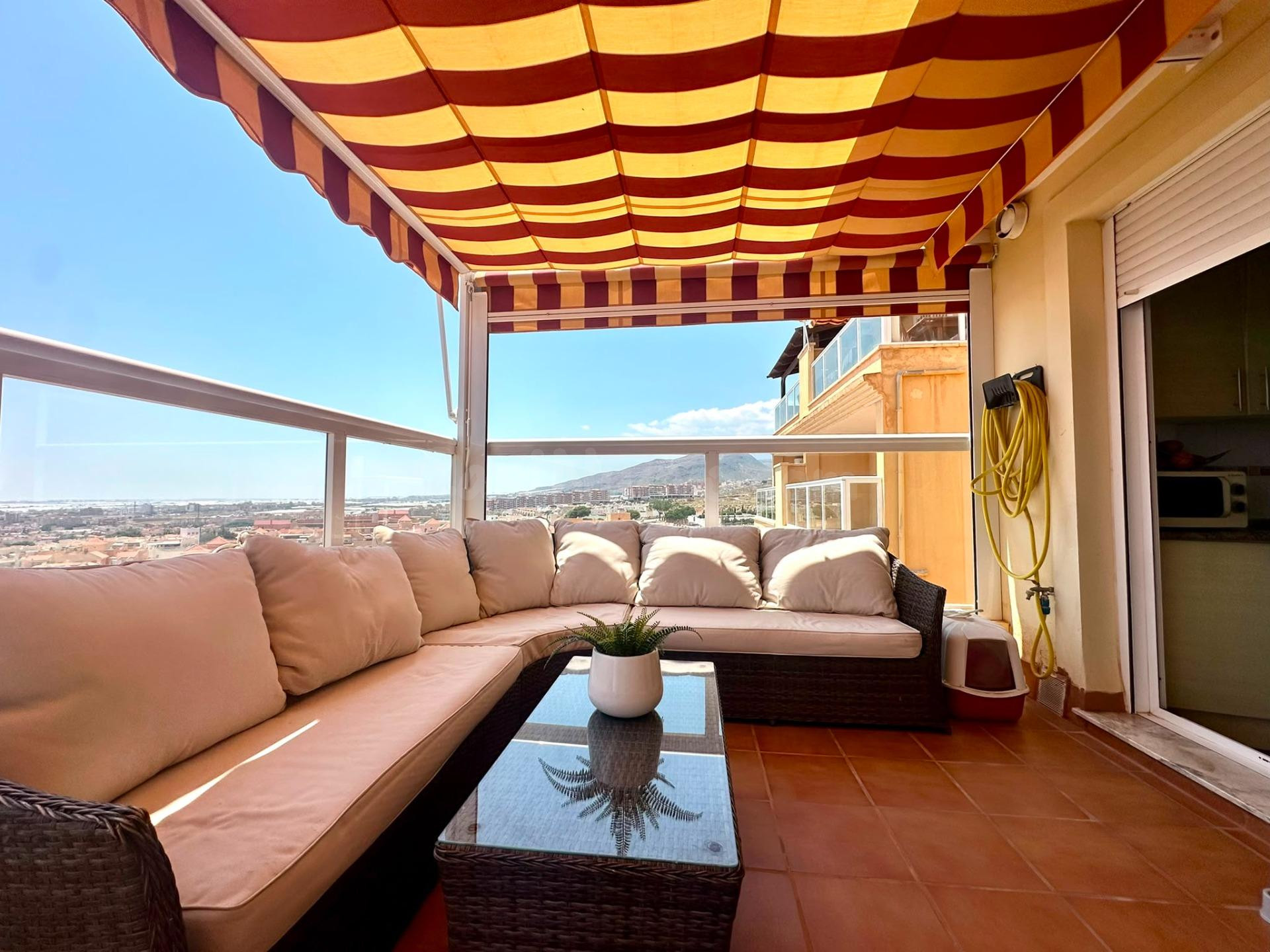Piso en Aguadulce: Tu Nuevo Hogarcon vistas  Inmejorables