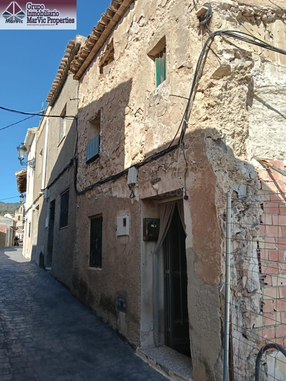 Oportunidad de Inversión en el Centro de Relleu: Propiedad T