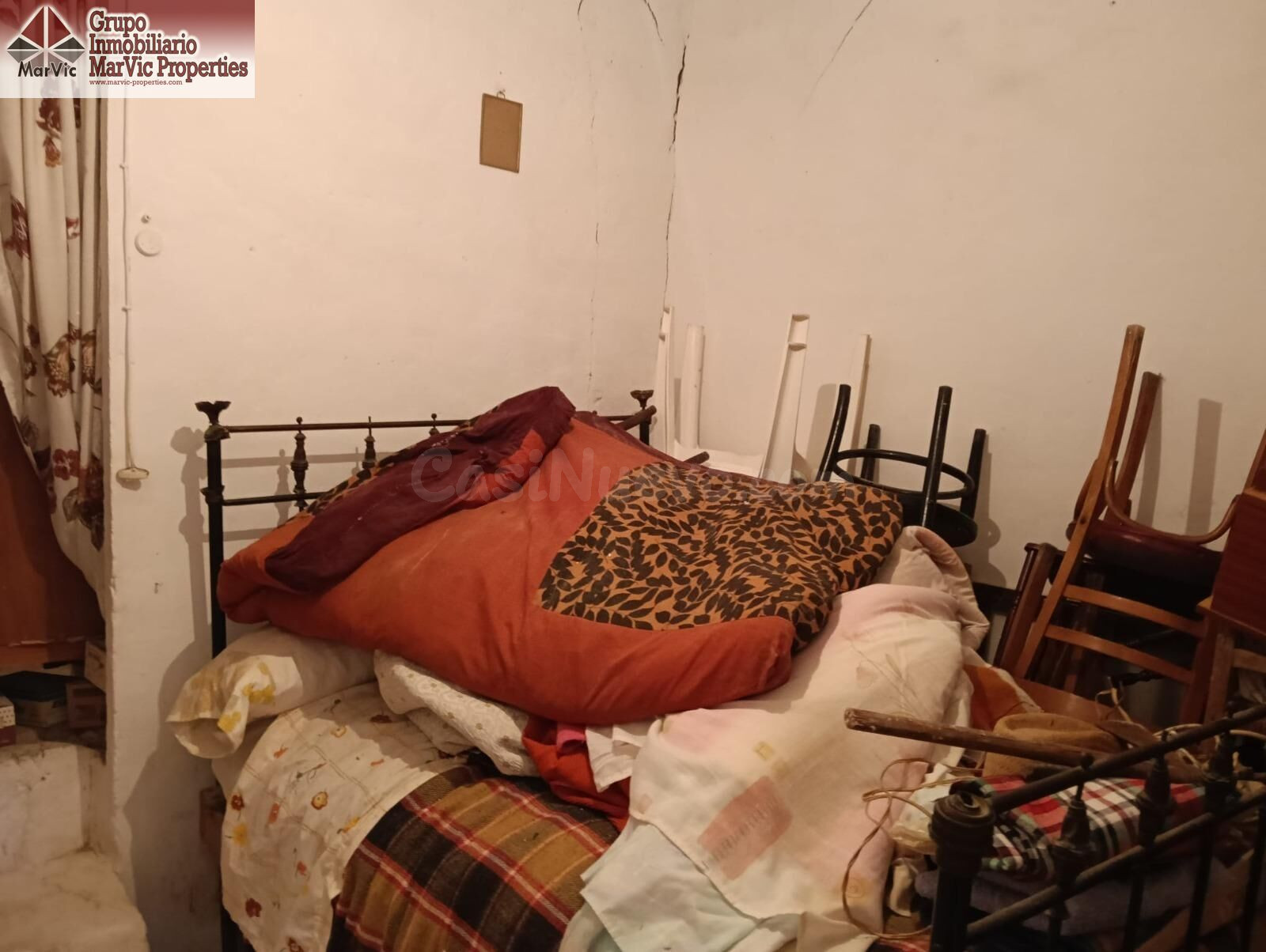Oportunidad de Inversión en el Centro de Relleu: Propiedad T - foto 3