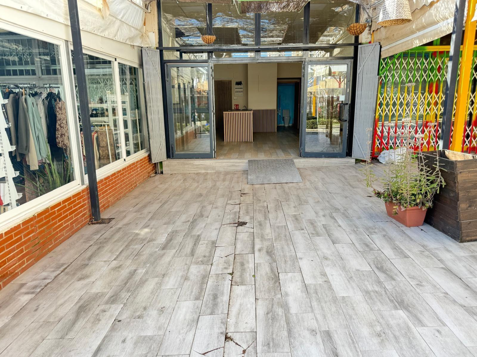 Local Comercial en Venta en Benidorm - Zona Levante