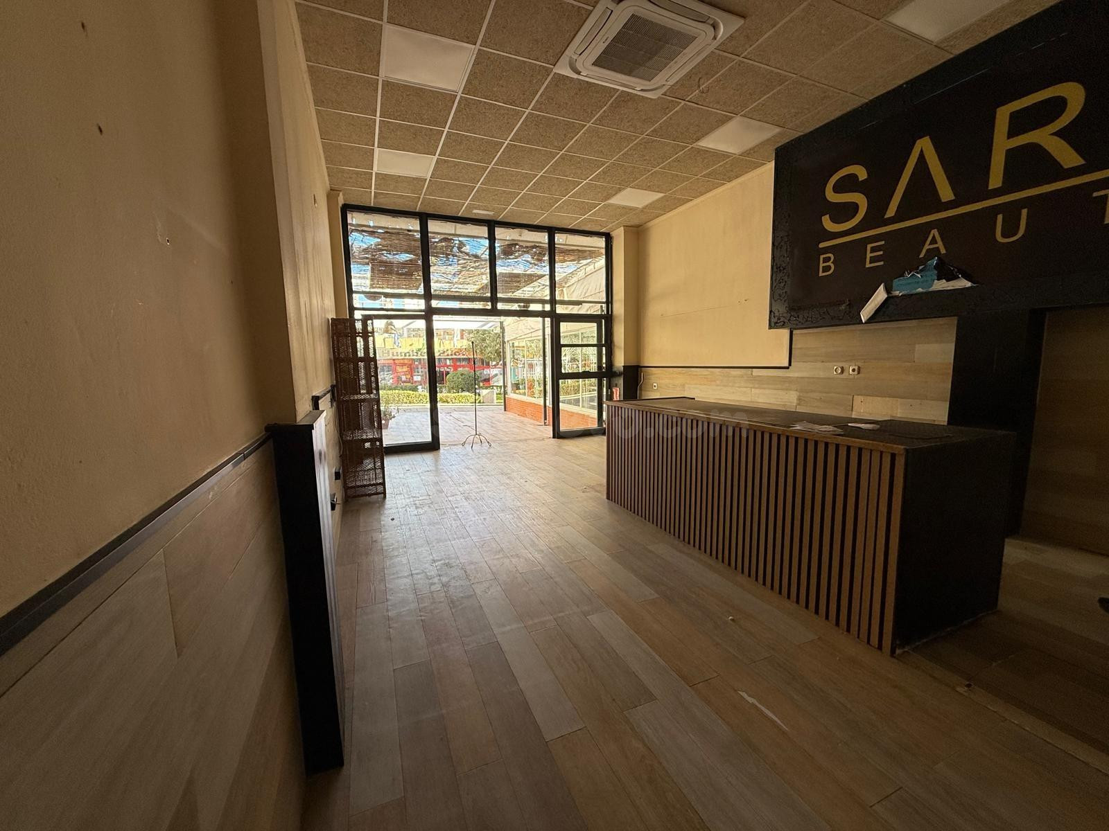 Local Comercial en Venta en Benidorm - Zona Levante - foto 4