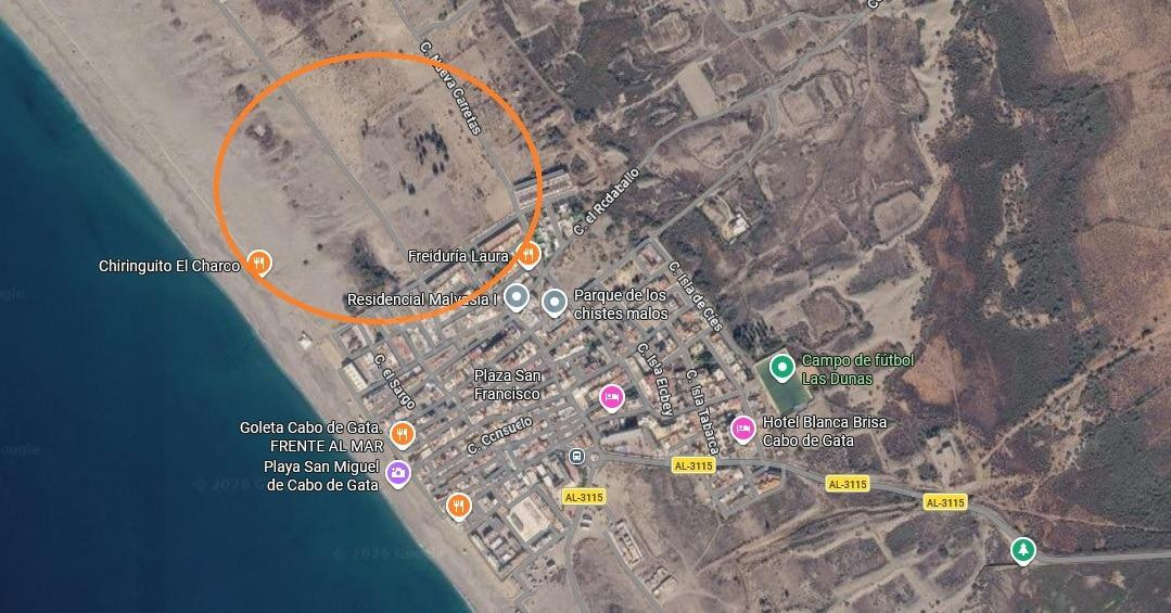 Terreno urbano en venta - Primera linea de playa de san miguel de cabo de gata