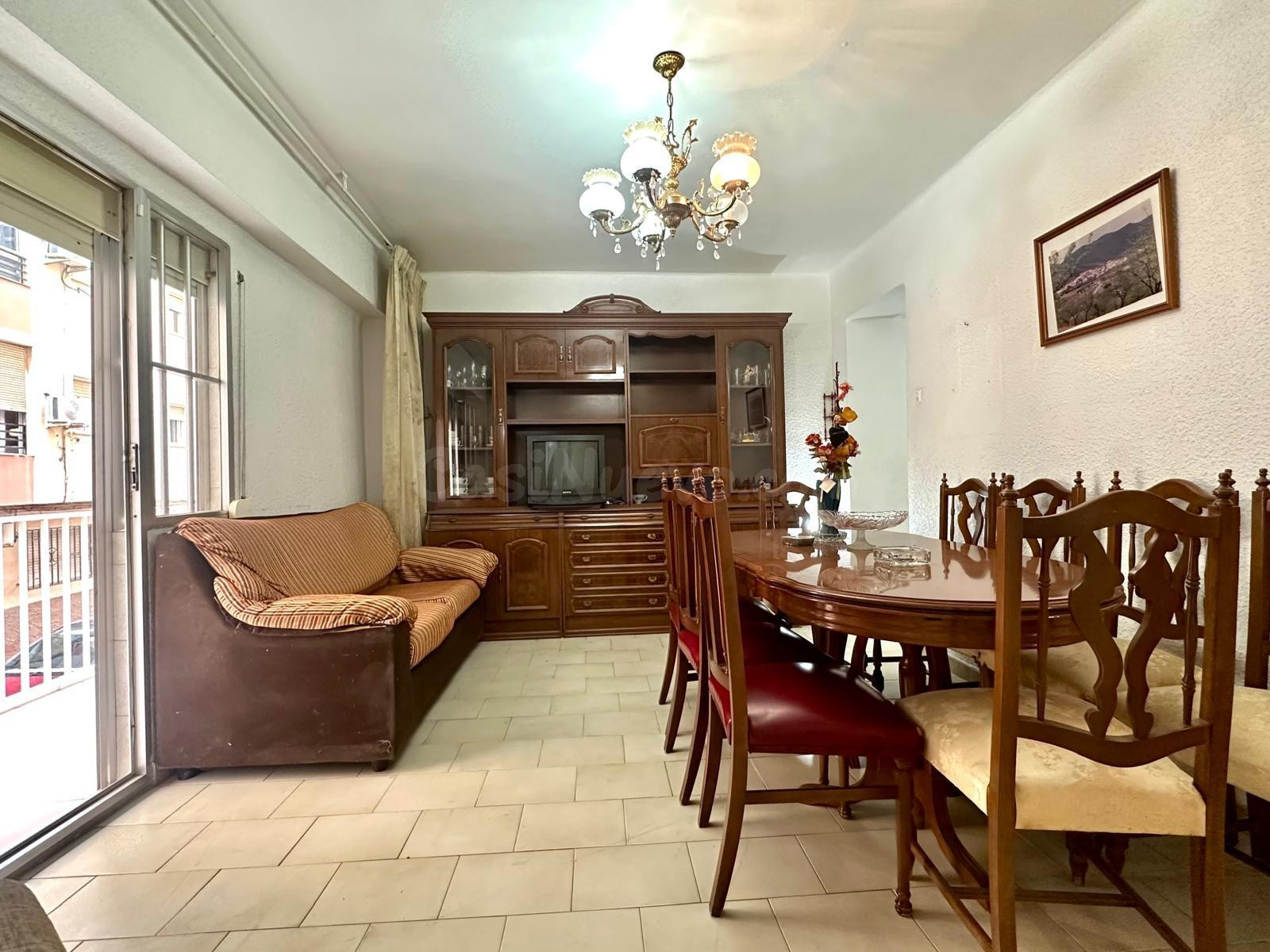 Amplio y Acogedor Piso en Los Ángeles, Almería - ¡Listo para - foto 2
