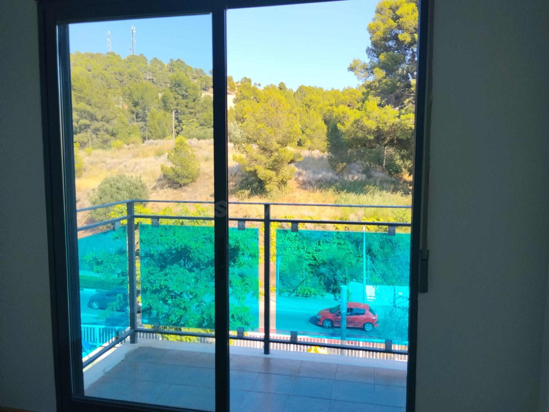 BONITA VIVIENDA DE DOS DORMITORIOS Y 2 BAÑOS CON VISTAS A LA - foto 2