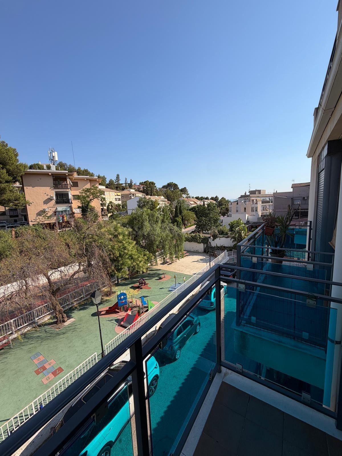 BONITA VIVIENDA DE DOS DORMITORIOS Y 2 BAÑOS CON VISTAS A LA - foto 4