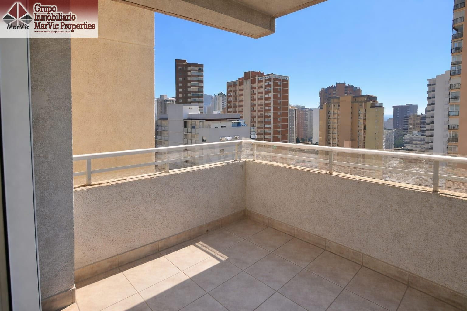 Apartamento Soleado con Vistas al Mar en Benidorm - Zona Mer - foto 2