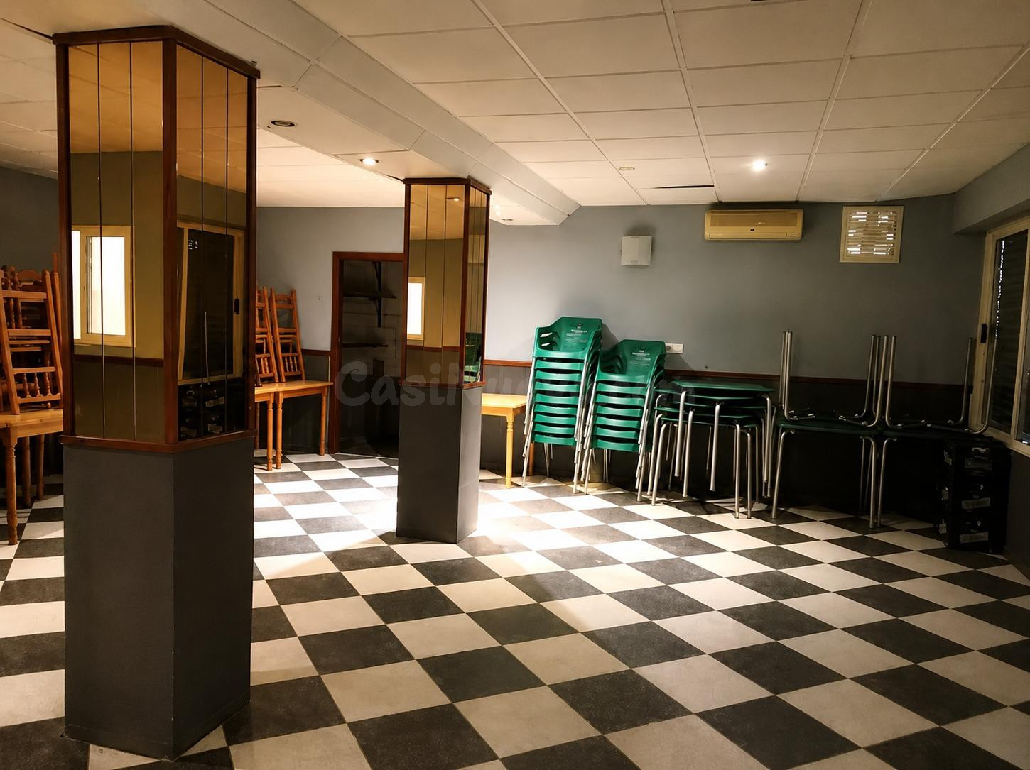 Local Comercial de 103m2, amplio para REFORA INTEGRAL - foto 4