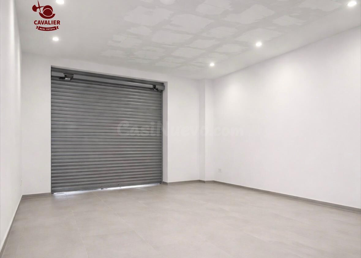 Amplio en bruto Local Comercial de 300m2 en Torrellano, Sant