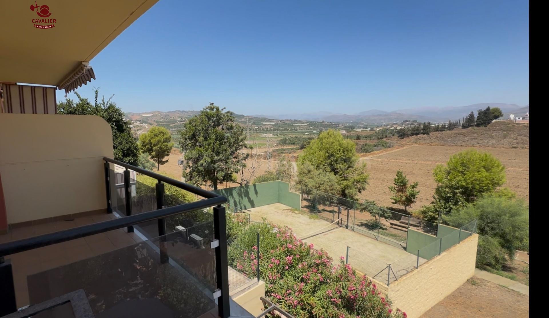 Piso de 140m2 con 3 dormitorios y 2 baños en 2 plantas con 2 - foto 5