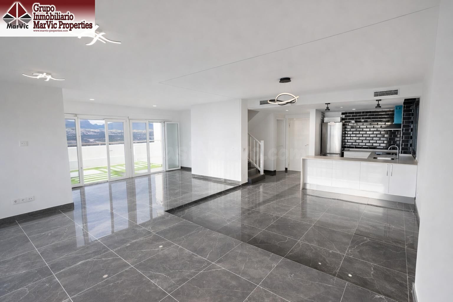 EL ÁTICO QUE DEFINE EL SKYLINE DE BENIDORM – PLANTA 31, RINC - foto 3
