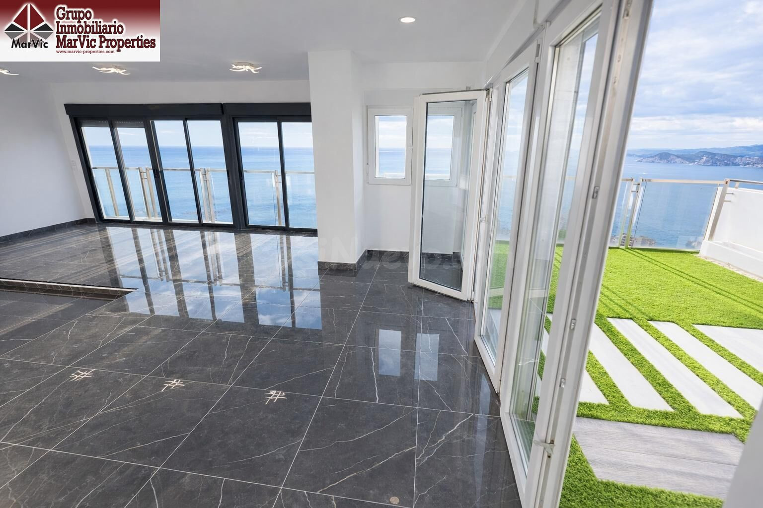 EL ÁTICO QUE DEFINE EL SKYLINE DE BENIDORM – PLANTA 31, RINC - foto 4