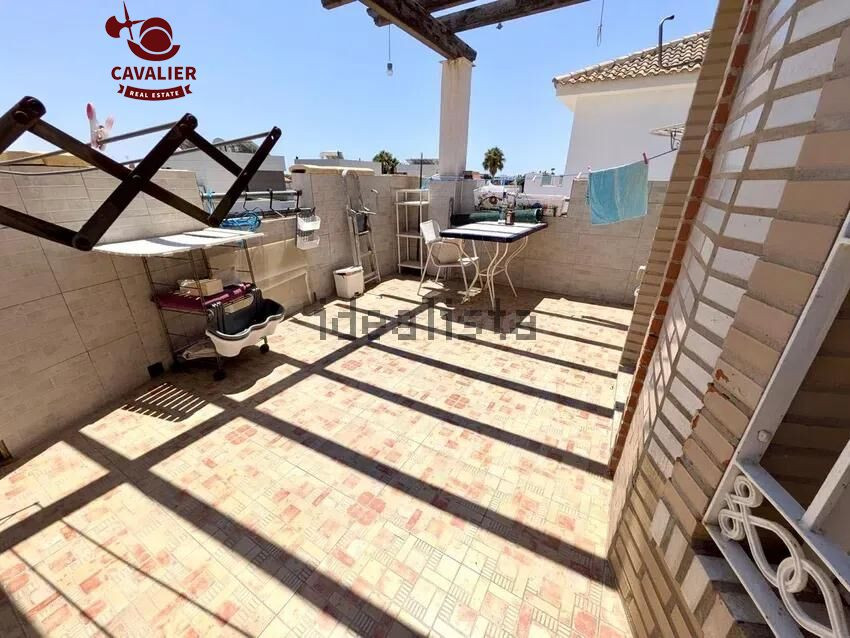 Chalet de 199m2, 4 dormitorios y 4 baños con piscina - foto 3