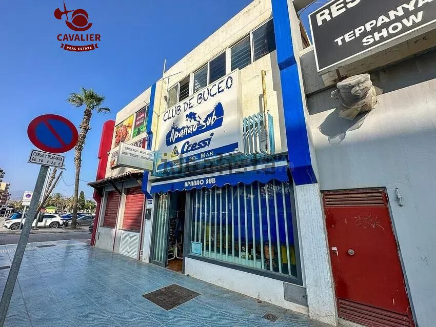 Local de 81m2 en 2 plantas en venta en Paseo Marítimo Levant - foto 3
