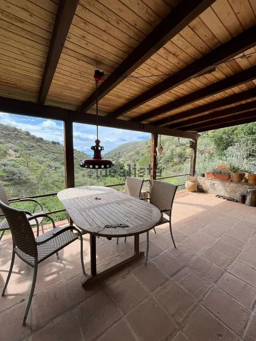 Casa de 140 m2 en parcela de 1.016 m2, 3 dormitorios y 1 bañ