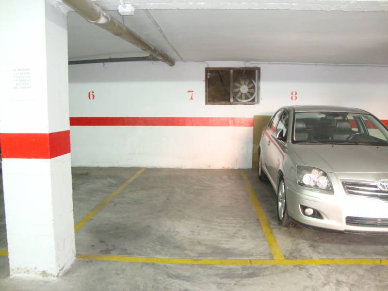 ALQUILER DE PLAZA DE GARAJE   CENTRICA - foto 2