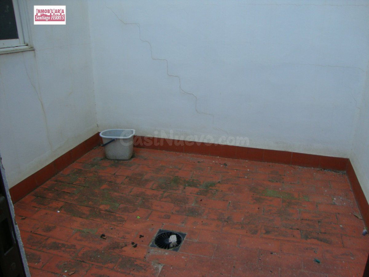 VENTA DE LOCAL COMERCIAL EN BENIFAIO - foto 5