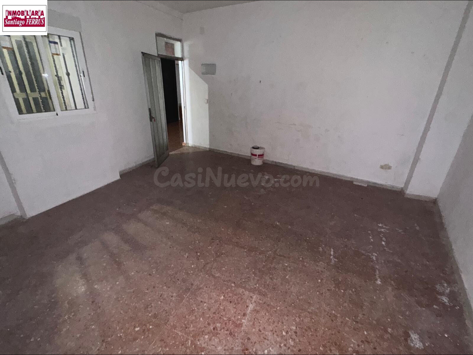 VENTA DE LOCAL COMERCIAL EN BENIFAIO