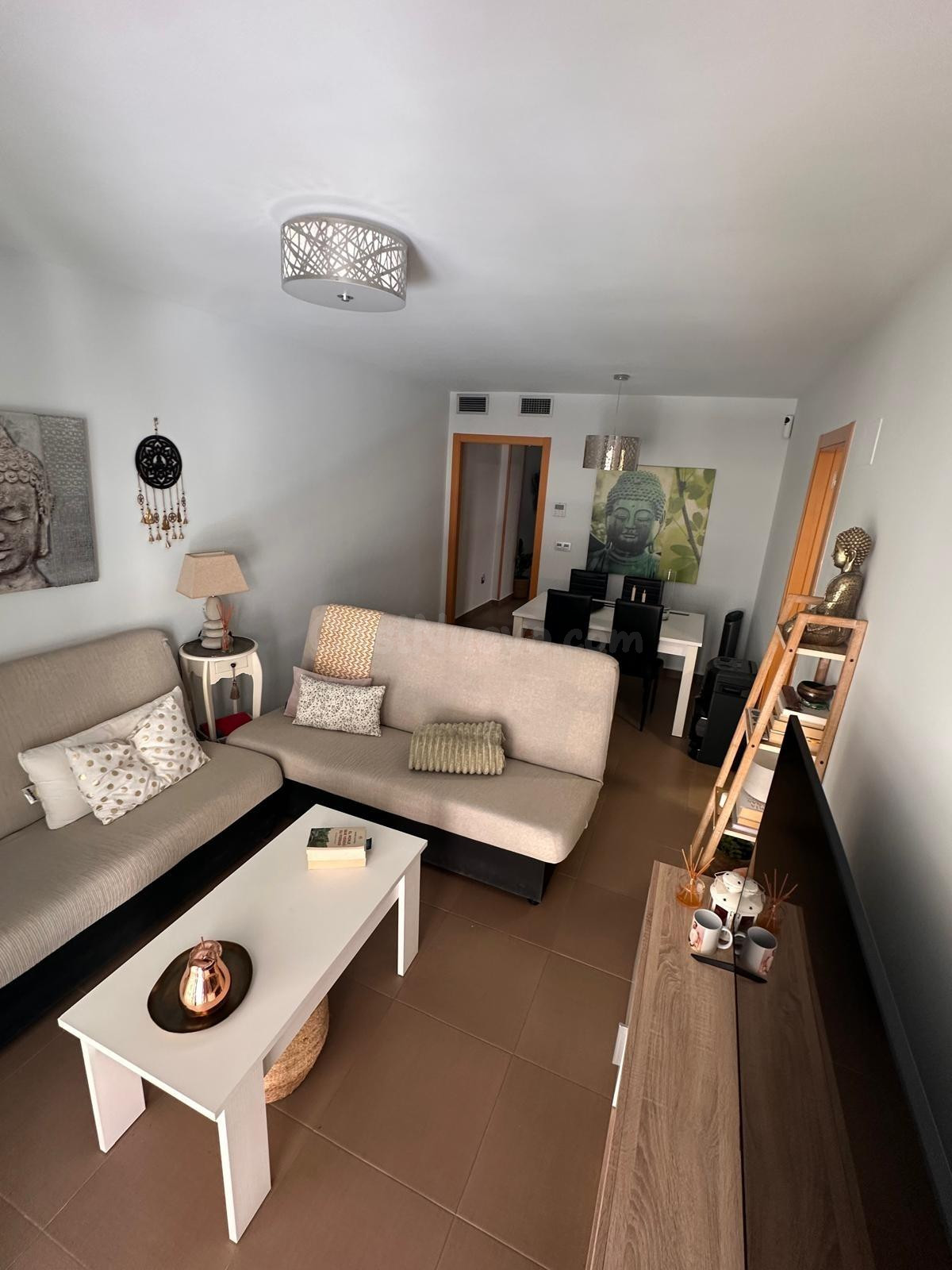 Acogedor Apartamento en Benidorm - Ideal para Invertir - foto 3