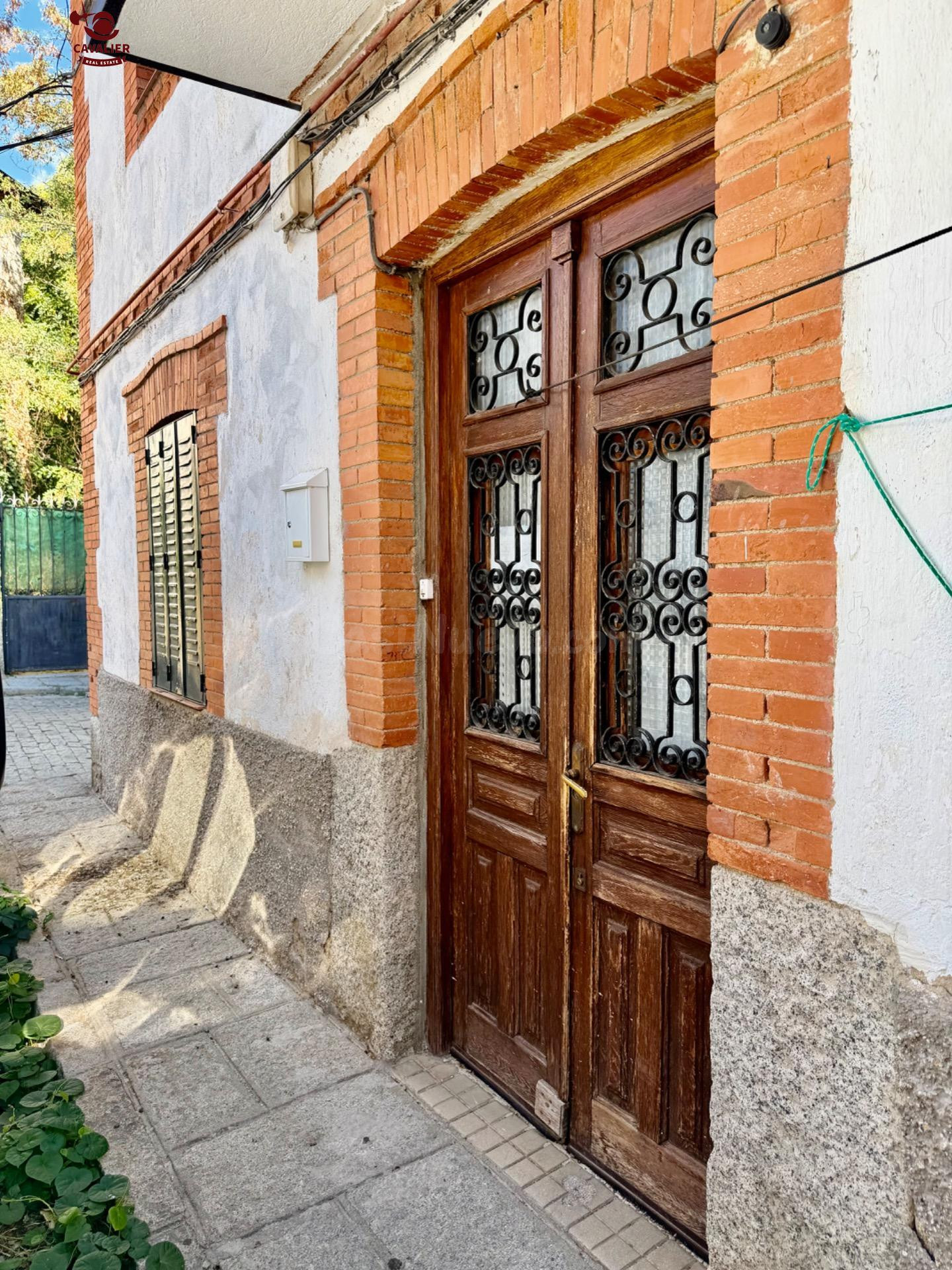 Antigua casa de 147m2 de estilo Ferroviario construida a pri - foto 2
