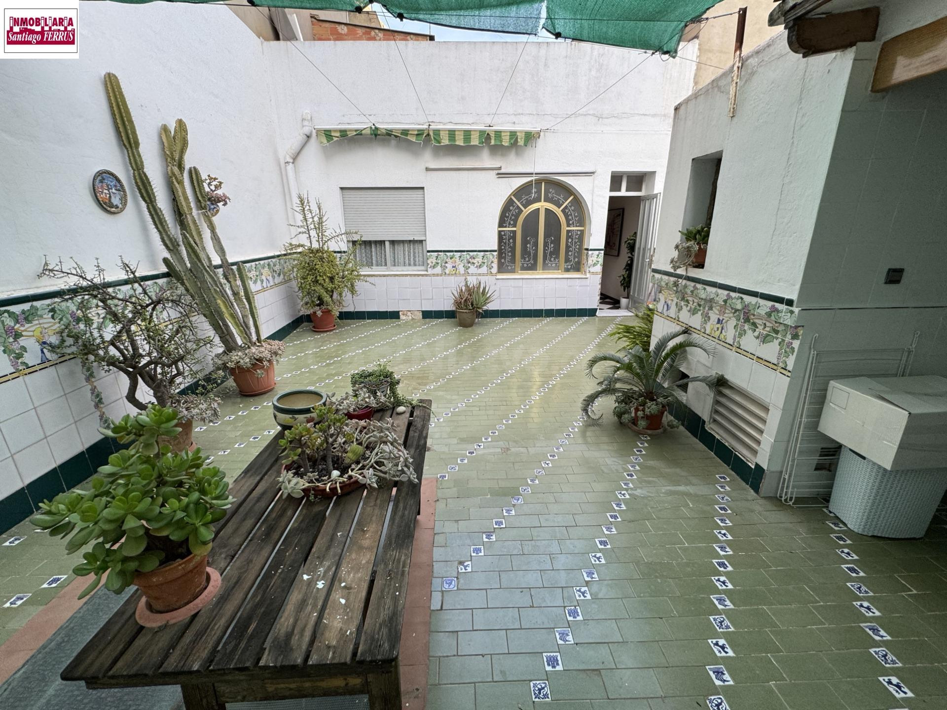 VENTA DE CASA EN BENIFAIO (VALENCIA)  Para entrar a vivir!!