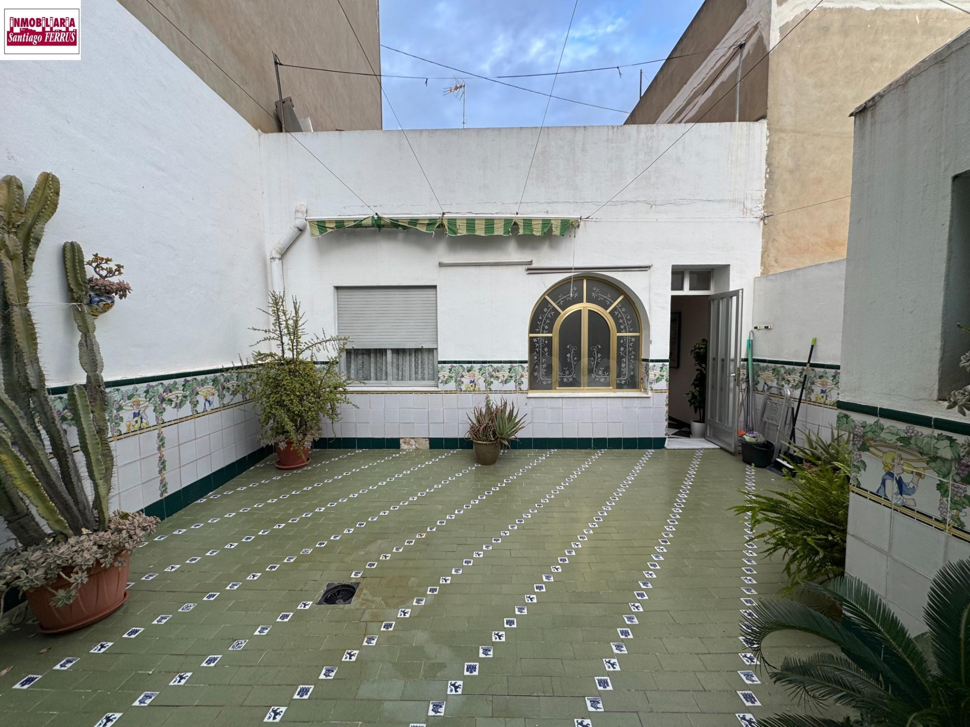 VENTA DE CASA EN BENIFAIO (VALENCIA)  Para entrar a vivir!! - foto 2