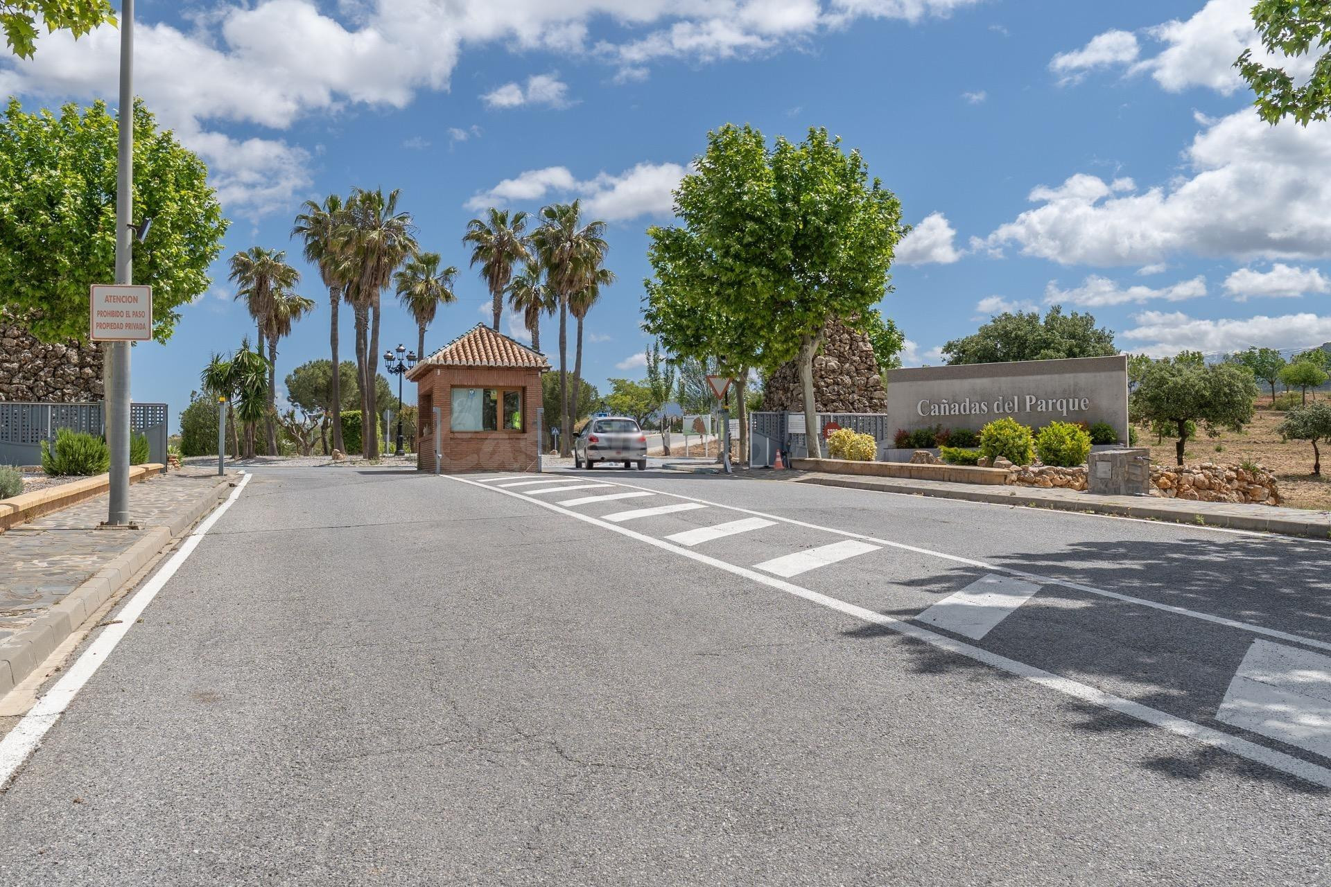 Maravillosa vivienda unifamiliar en Cañadas del Parque - foto 3