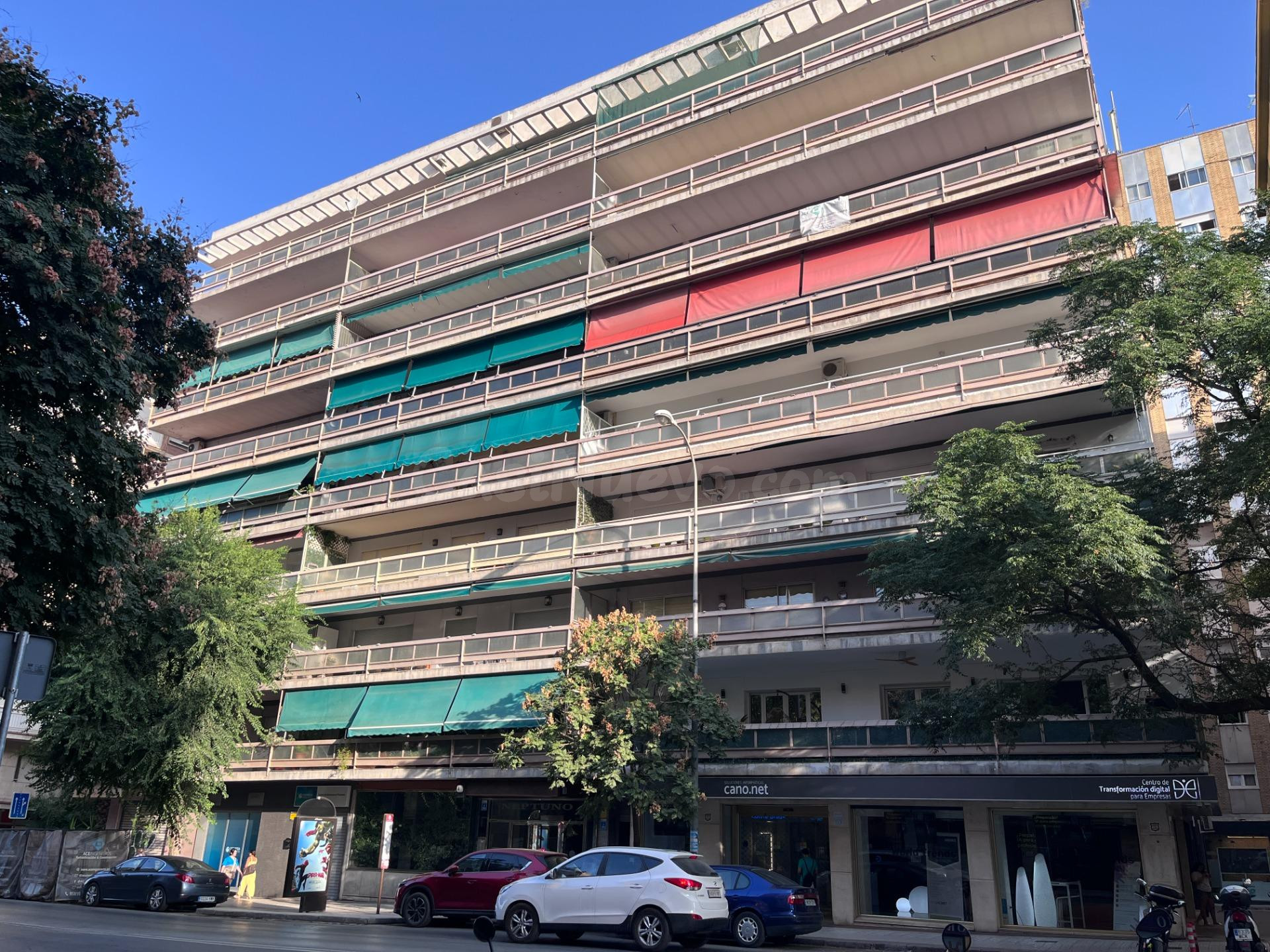 PISO CON TERRAZA, CALEFACCIÓN Y GARAJE INCLUIDOS