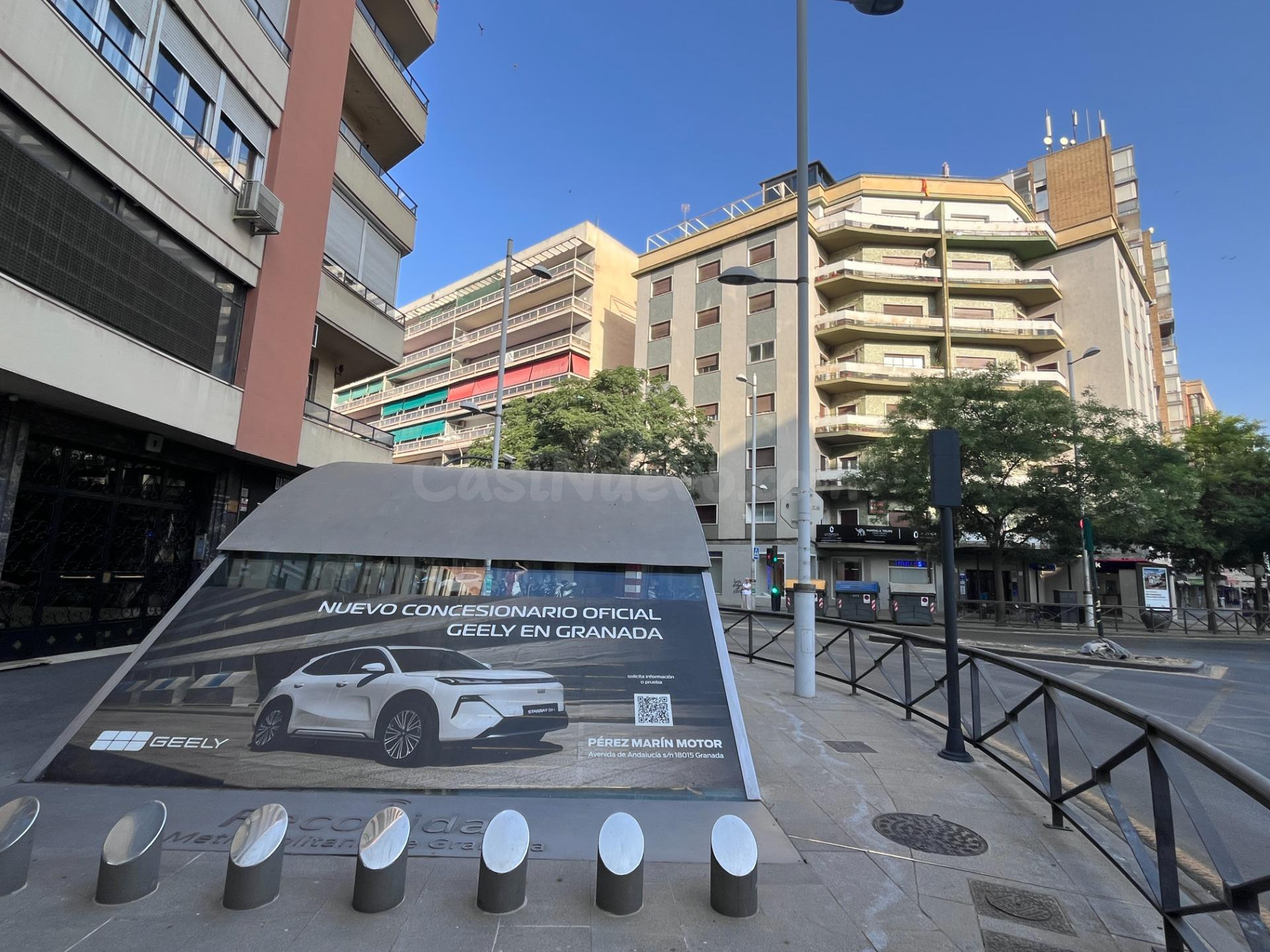 PISO CON TERRAZA, CALEFACCIÓN Y GARAJE INCLUIDOS - foto 2