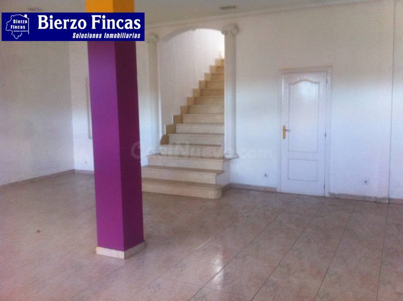 SE ALQUILA LOCAL COMERCIAL EN AVENIDA ASTURIAS - foto 4