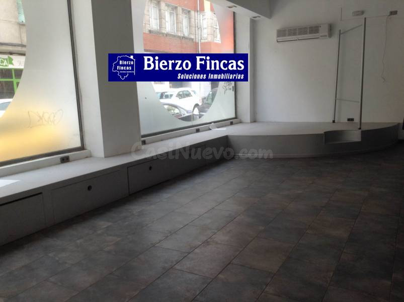 SE ALQUILA LOCAL COMERCIAL EN EL CENTRO DE PONFERRADA