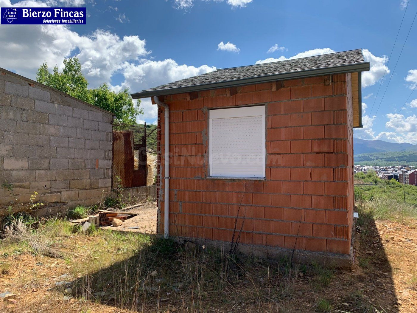 SE VENDE FINCA RÚSTICA CON CASITA EN LA ZONA DE BEMBIBRE