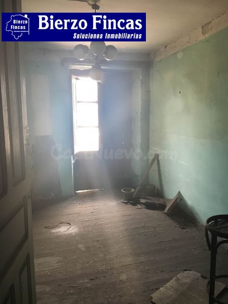 ️️ SE VENDE EDIFICIO EN EL CENTRO DE TORENO ️️ - foto 3