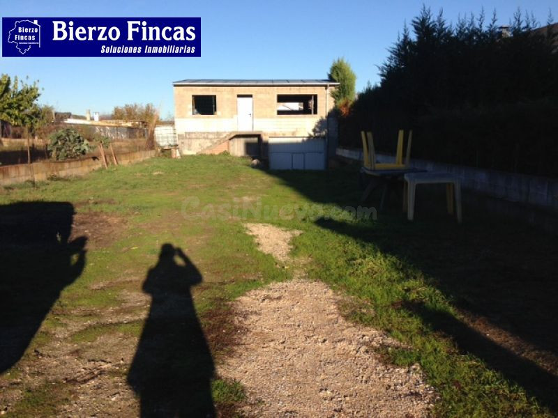 SE VENDE CASA CON FINCA - foto 3