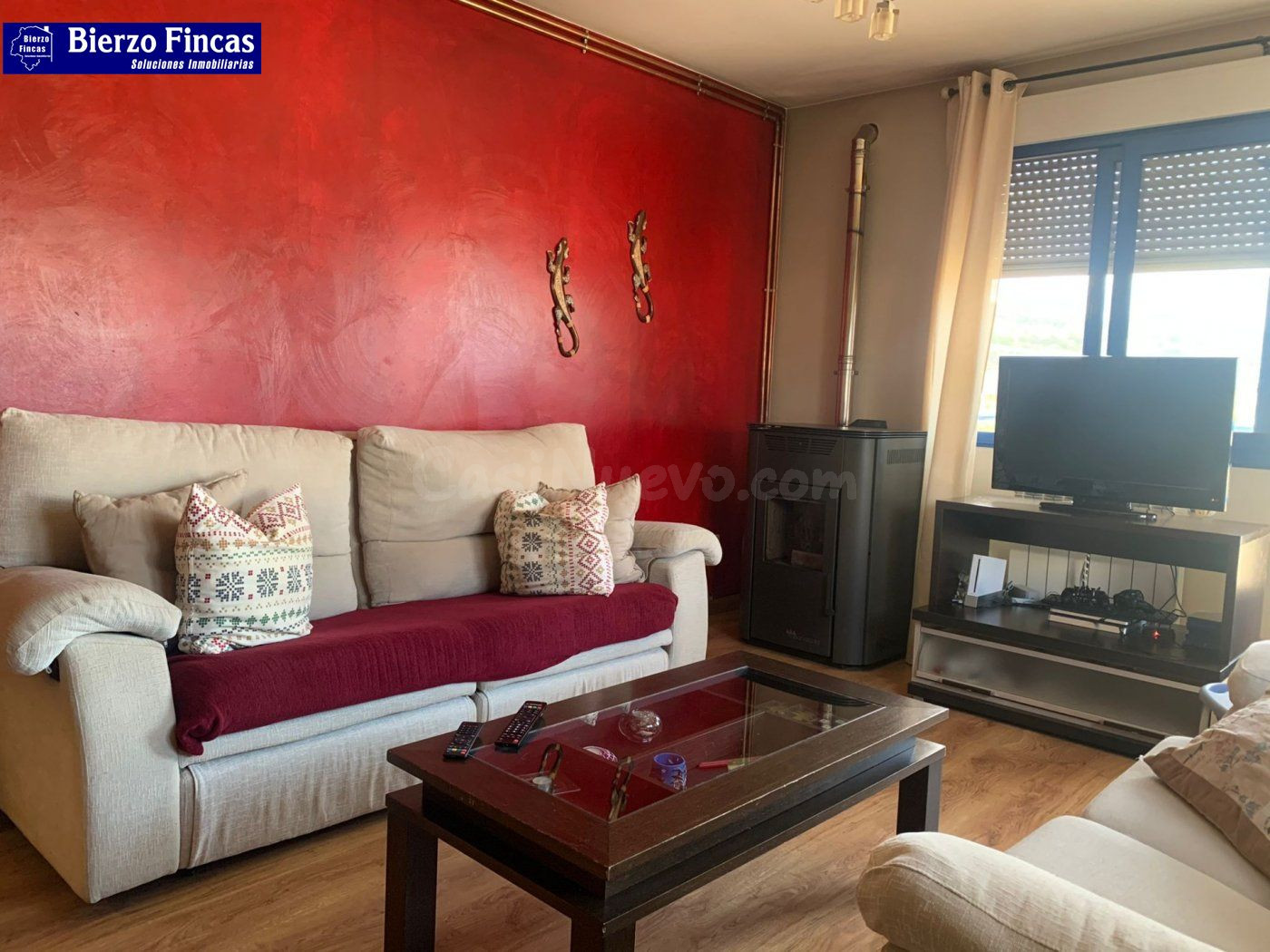 SE VENDE EXCELENTE PISO EN TORAL DE LOS VADOS CON HERMOSA TE - foto 5