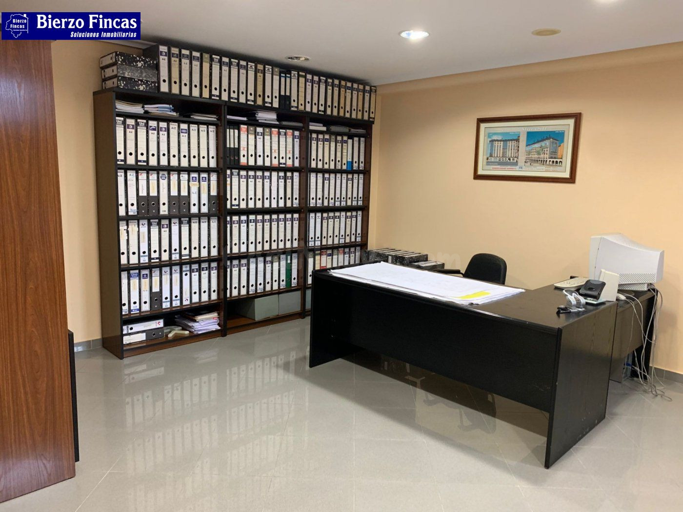 ✨SE OFRECE OFICINAS EN PLENO CENTRO DE PONFERRADA ✨ - foto 2