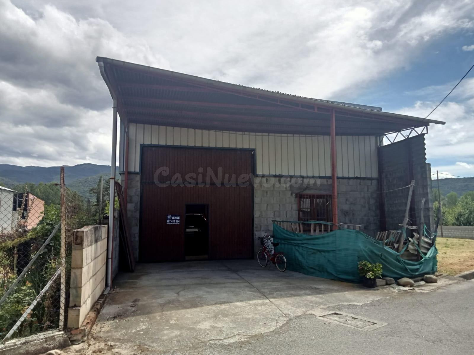 ️️ SE VENDE NAVE EN DEHESAS ️️