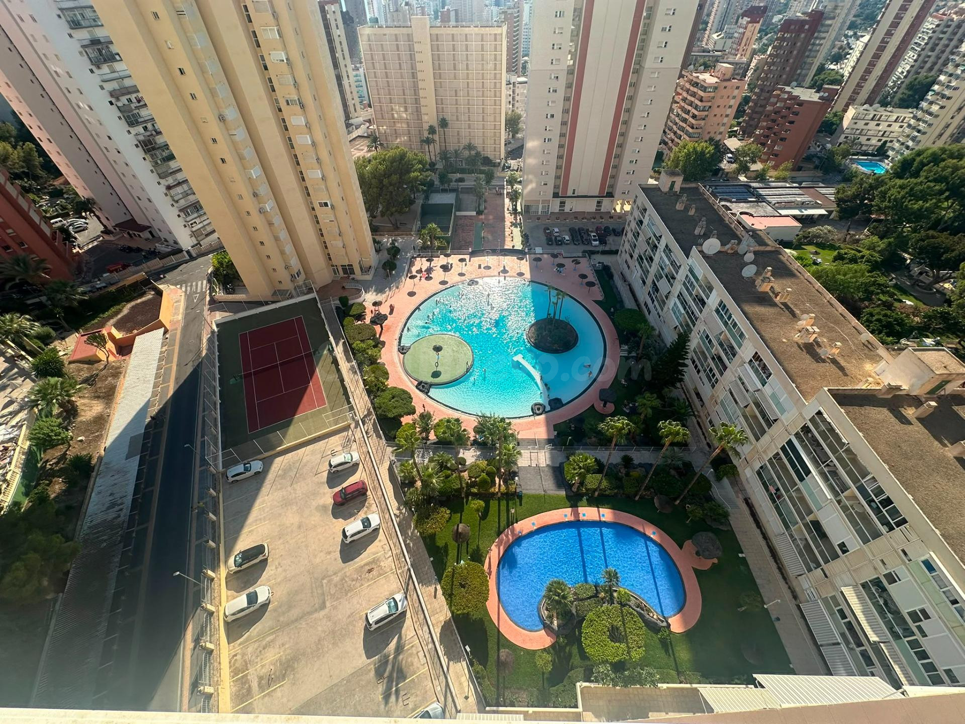 Exclusivo Apartamento Reformado en Benidorm con Vistas al Ma