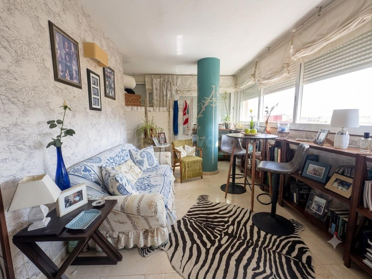 Exclusivo Apartamento Reformado en Benidorm con Vistas al Ma - foto 3