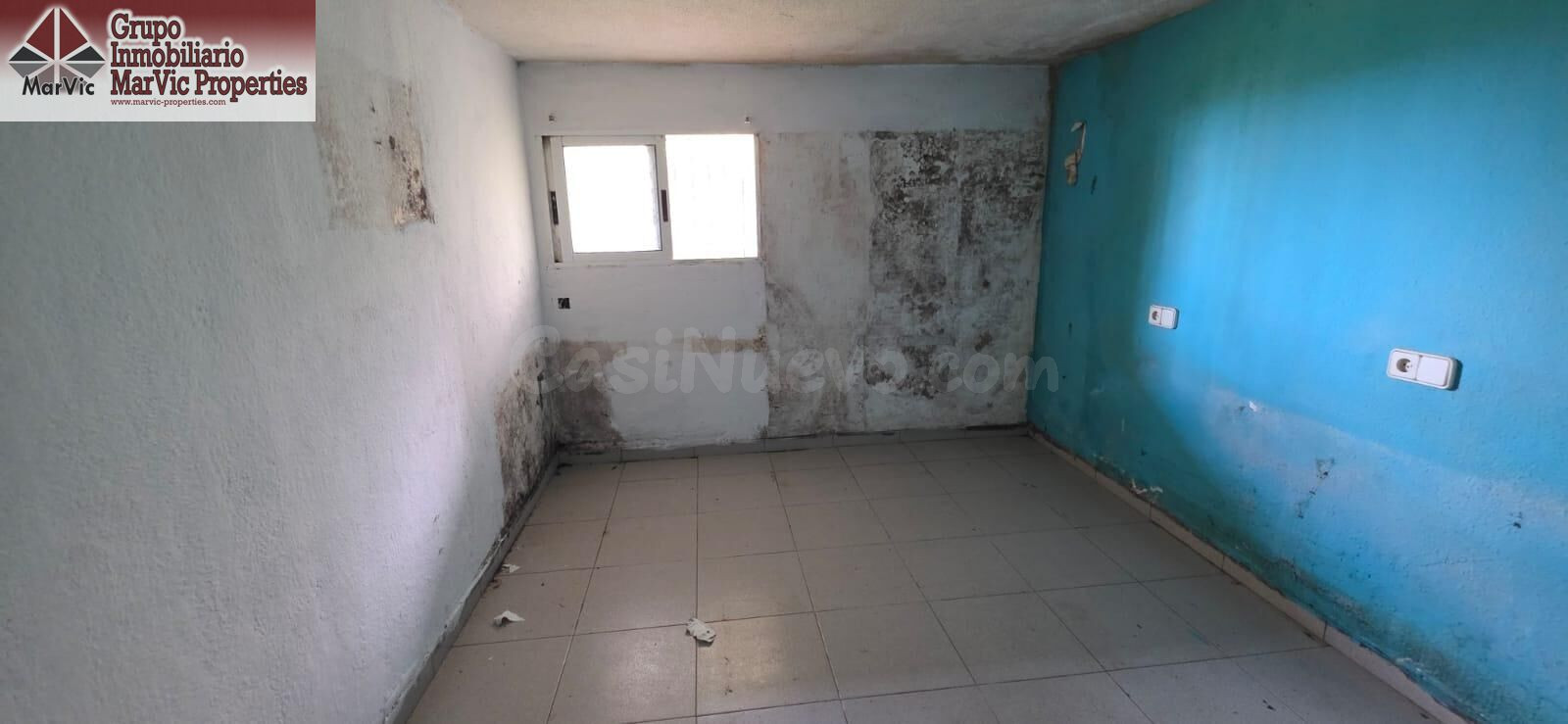 SE VENDE ESTUIO EN PRIMERA LINEA PONIENTE, PARA REFORMAR - foto 3