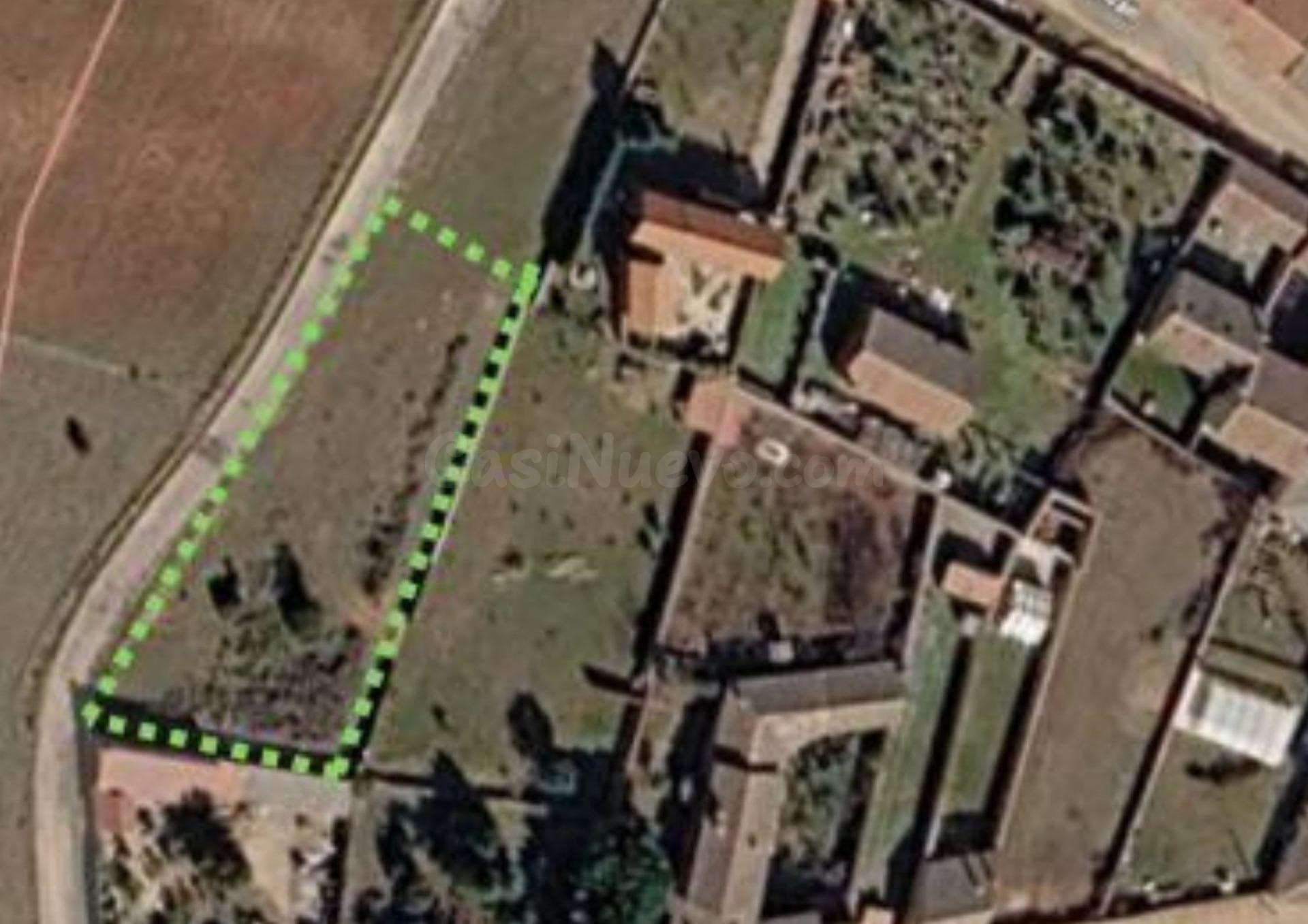 Exclusivo solar urbano edificable en Castrillo de los Polvaz - foto 2
