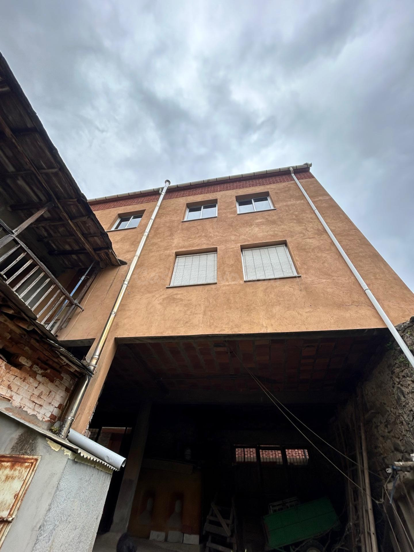 SE VENDE CASA EN VILLANUEVA DE VALDUEZA