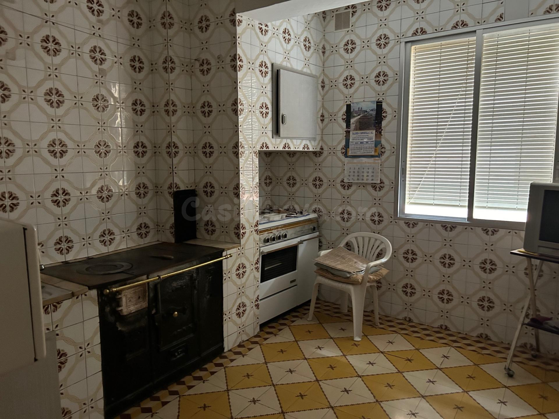 SE VENDE CASA EN VILLANUEVA DE VALDUEZA - foto 3